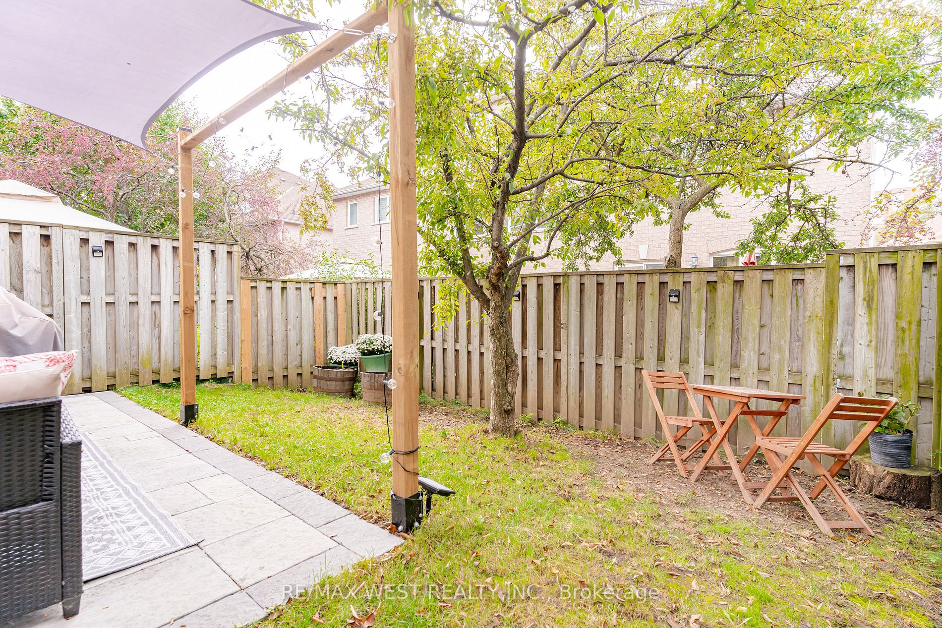 42 Pioneer Ave, #28