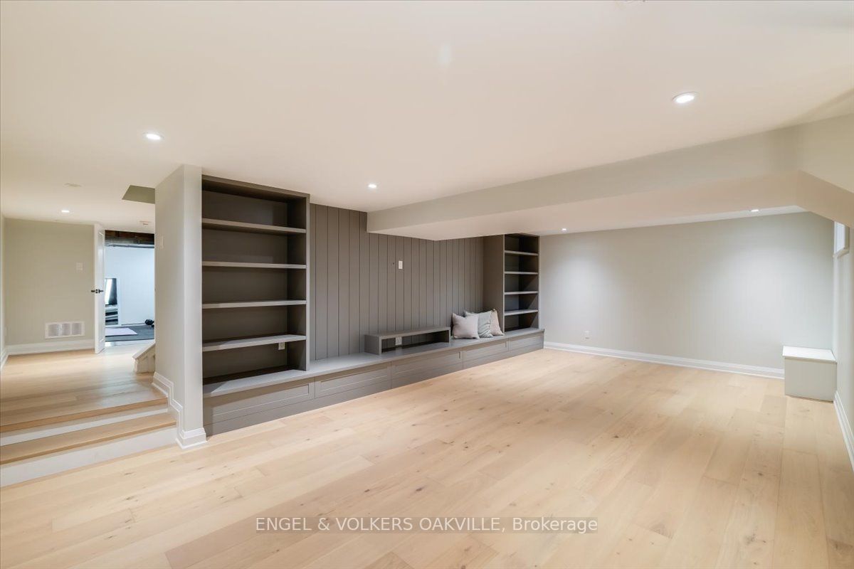 1330 Birchwood Heights Dr