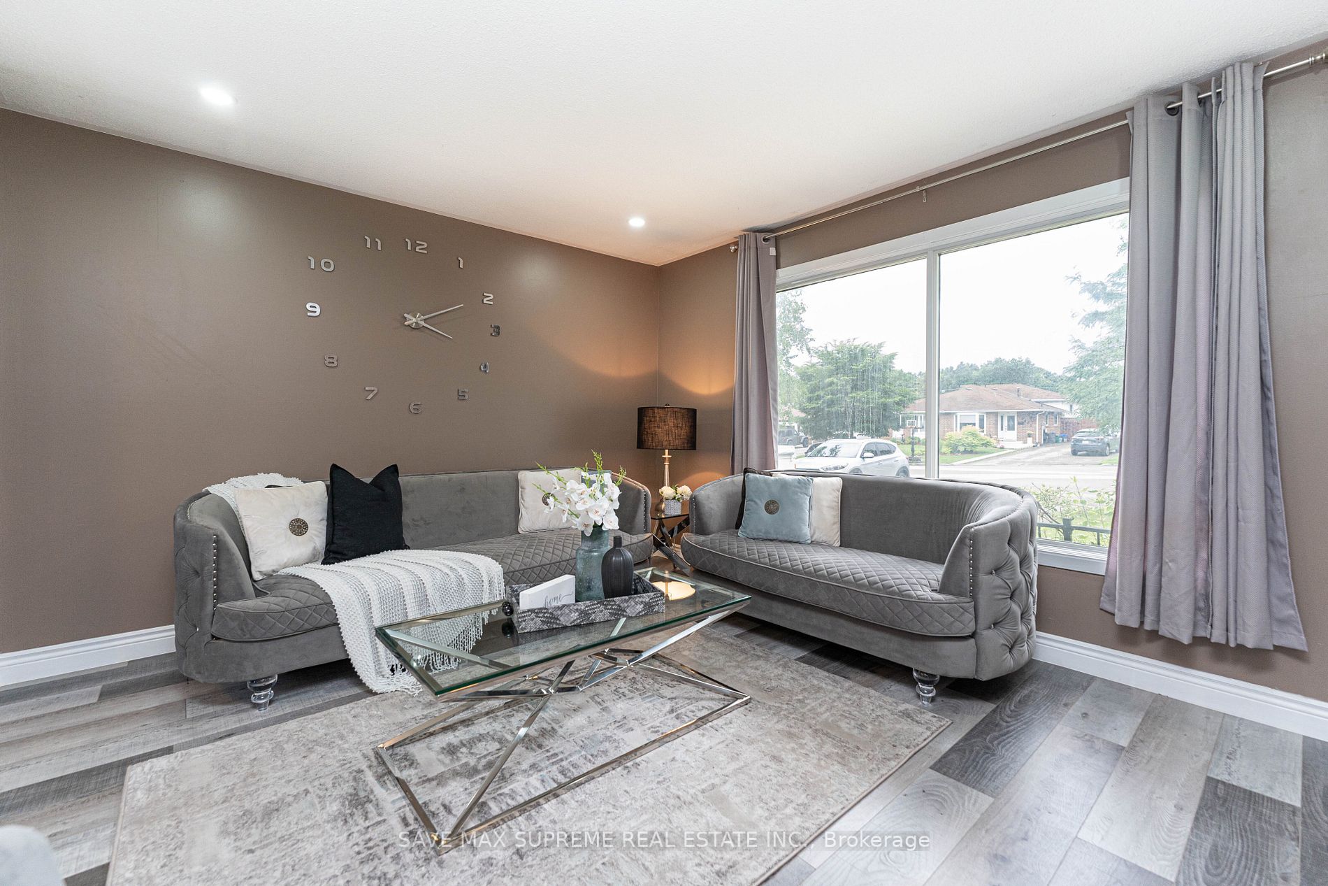 2458 Martin Crt