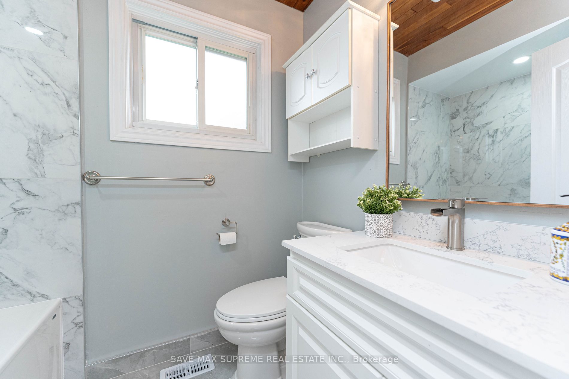 2458 Martin Crt