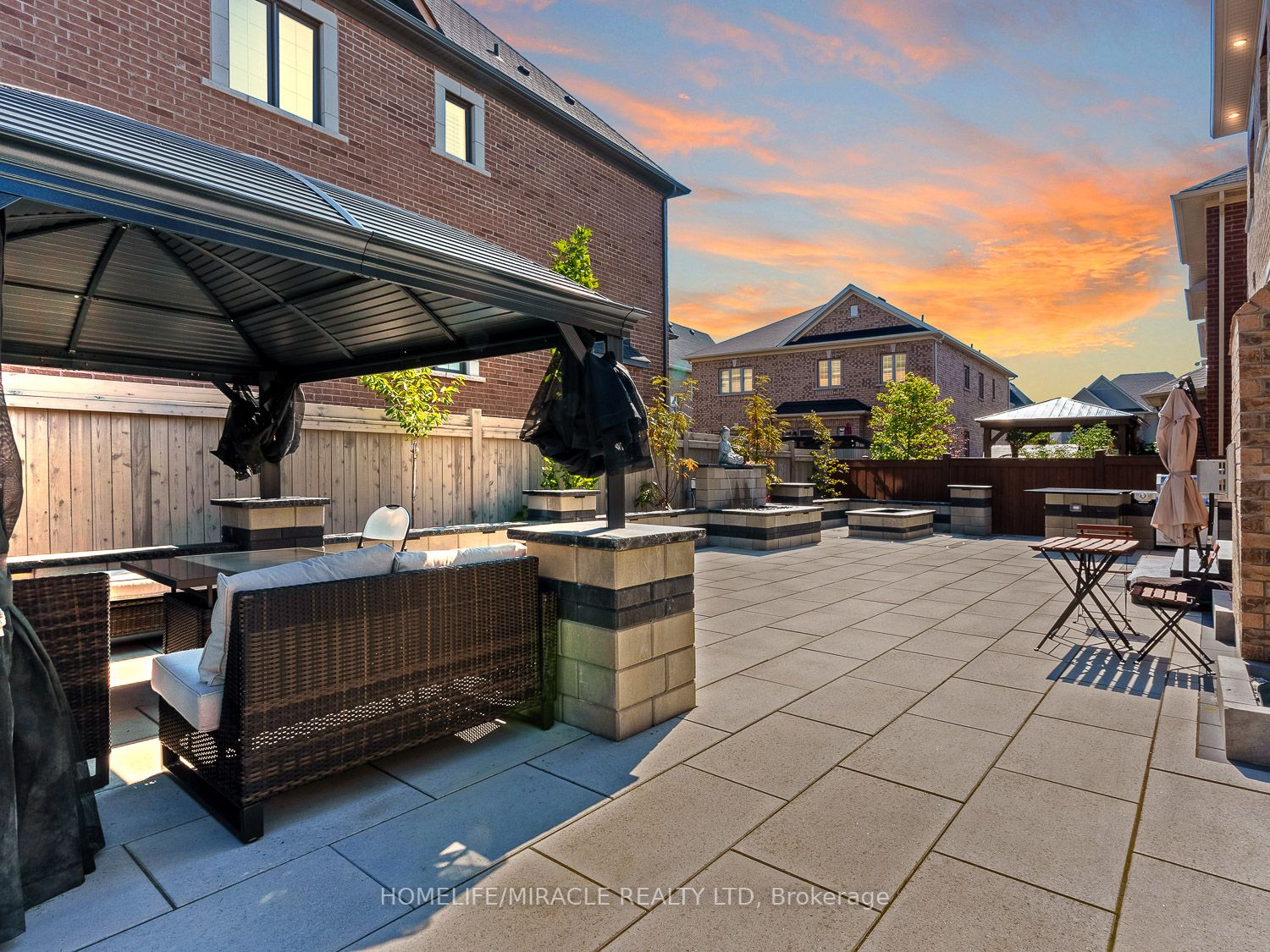 3257 Charles Biggar Dr
