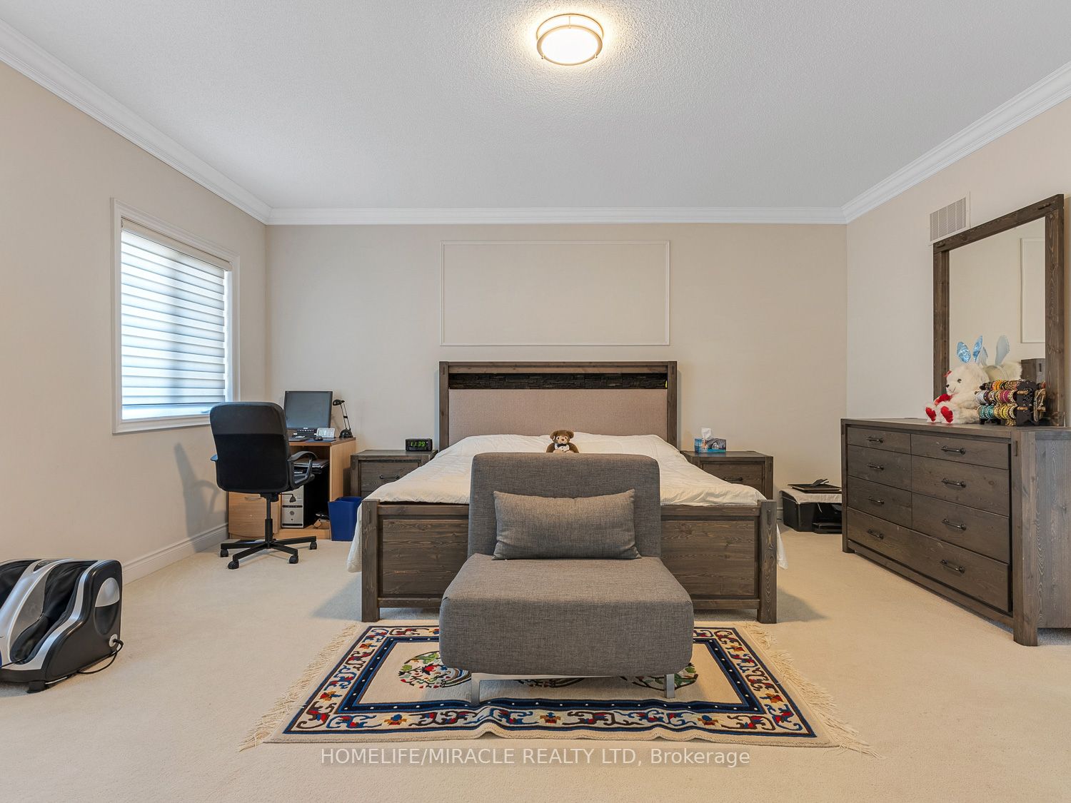 3257 Charles Biggar Dr