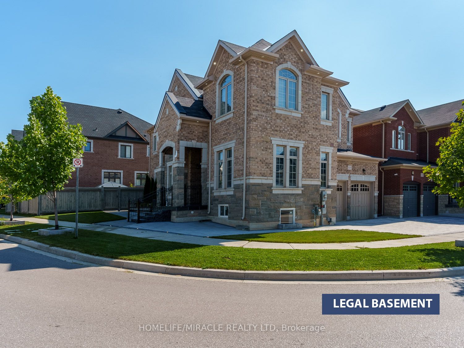 3257 Charles Biggar Dr