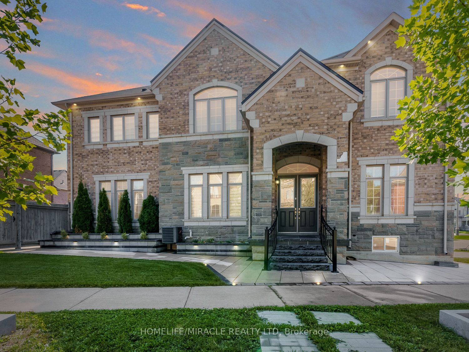 3257 Charles Biggar Dr
