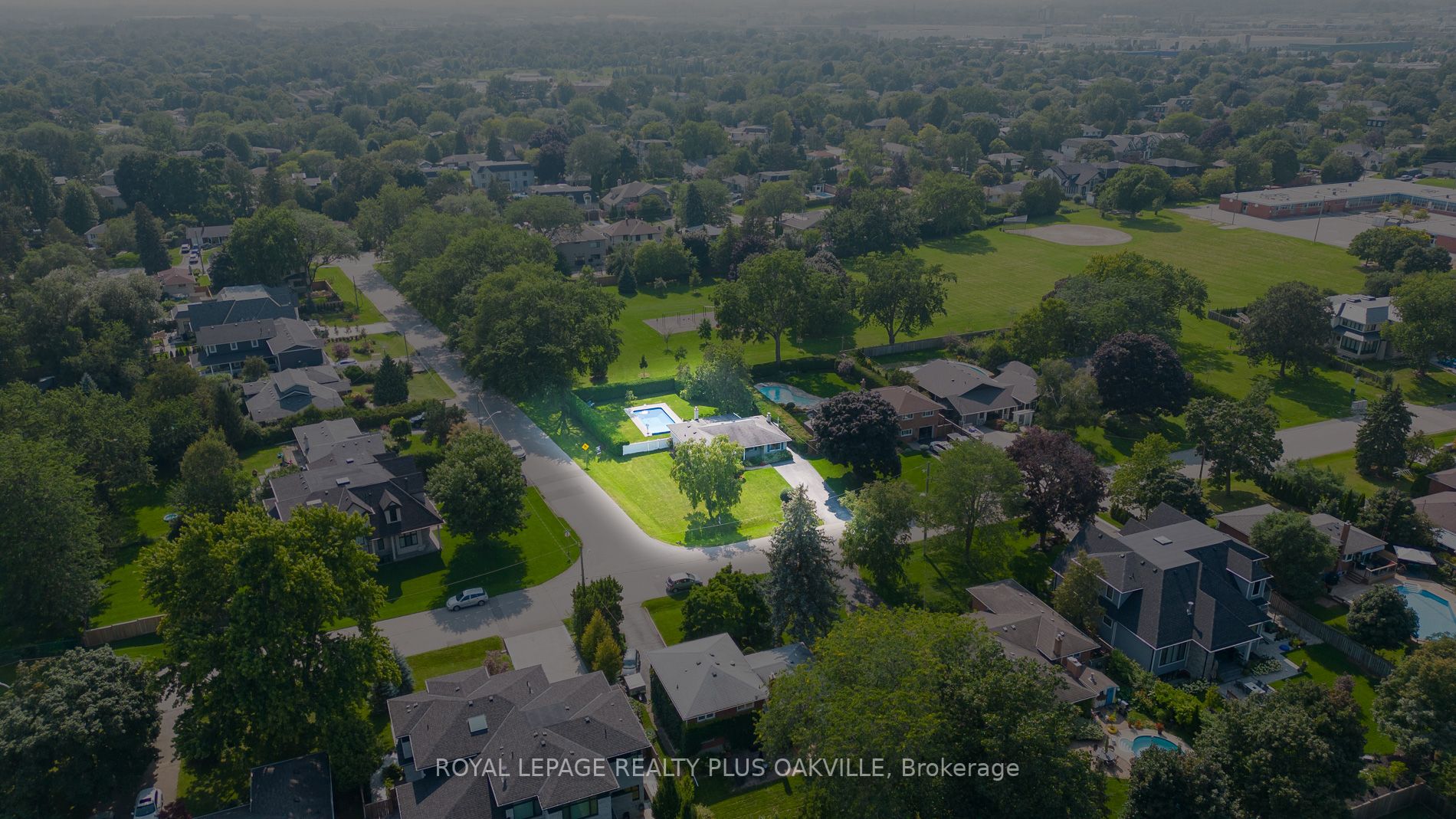360 Sandlewood Rd