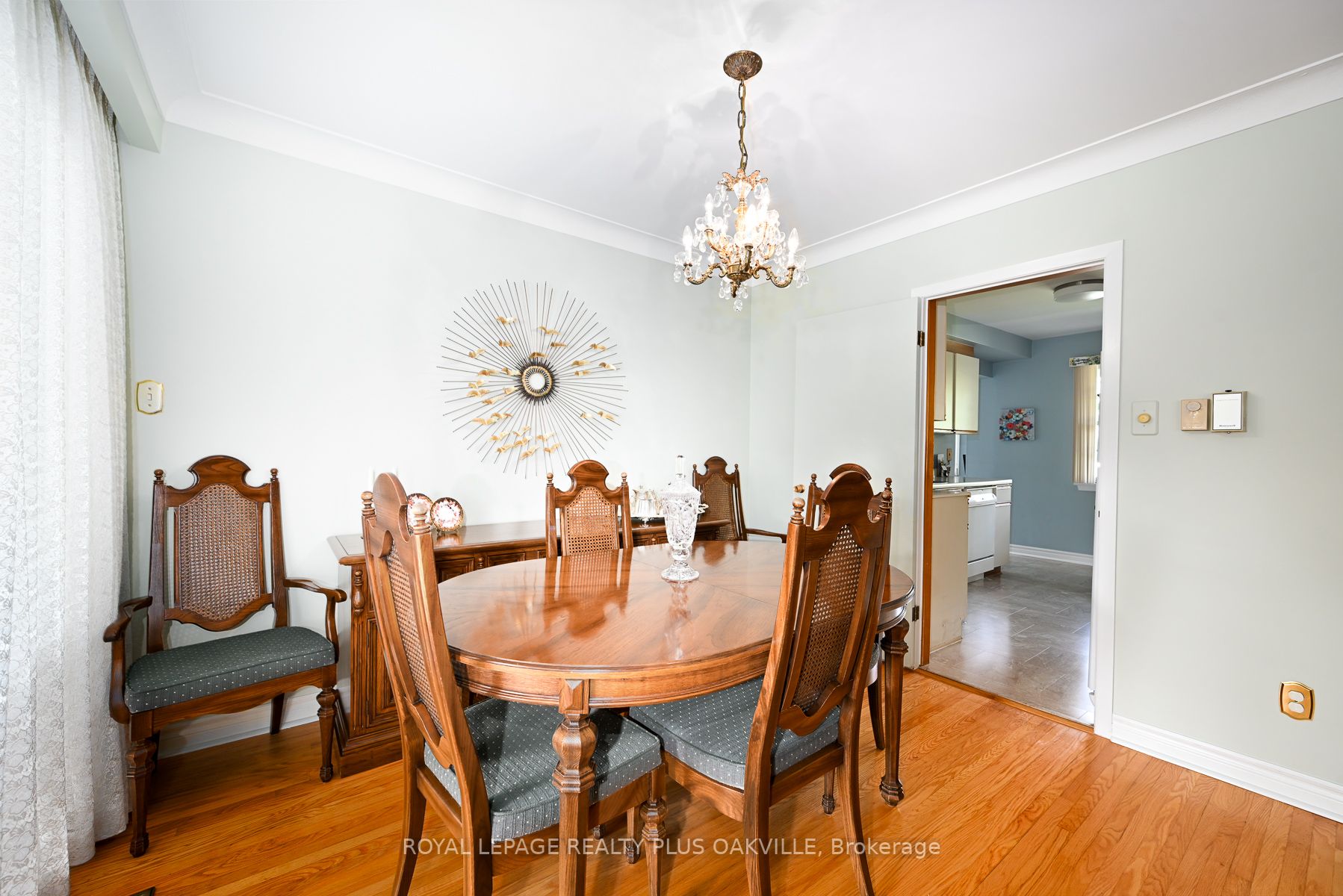 360 Sandlewood Road