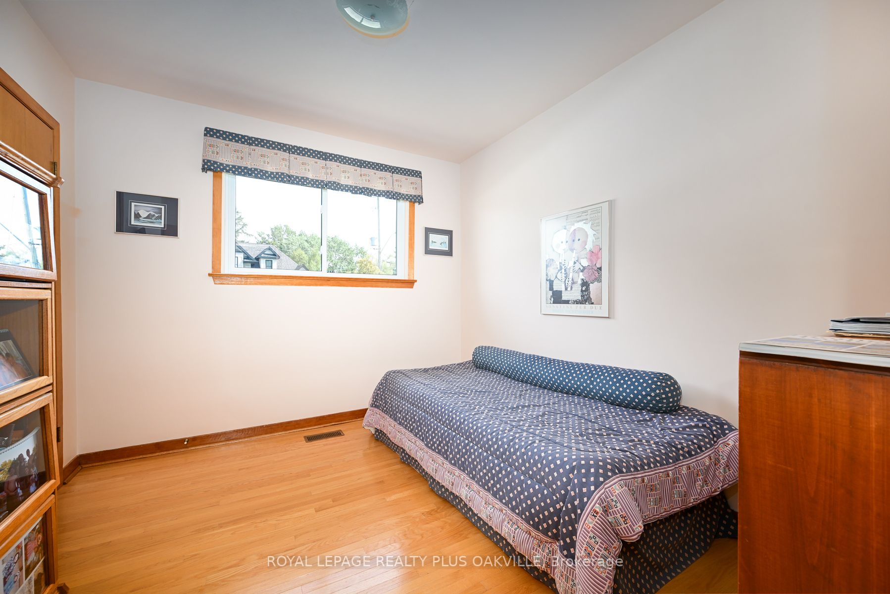 360 Sandlewood Road