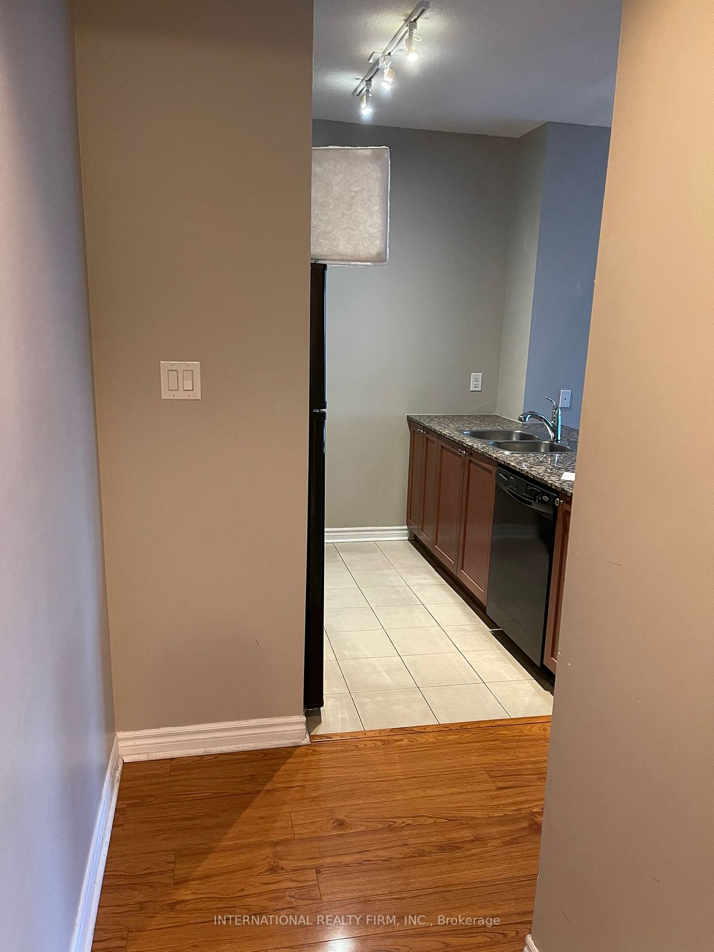 3525 Kariya Drive, #509