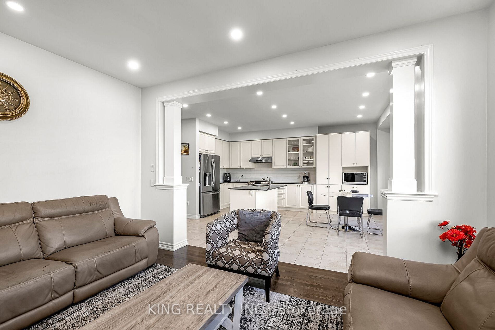 150 Newhouse Boulevard