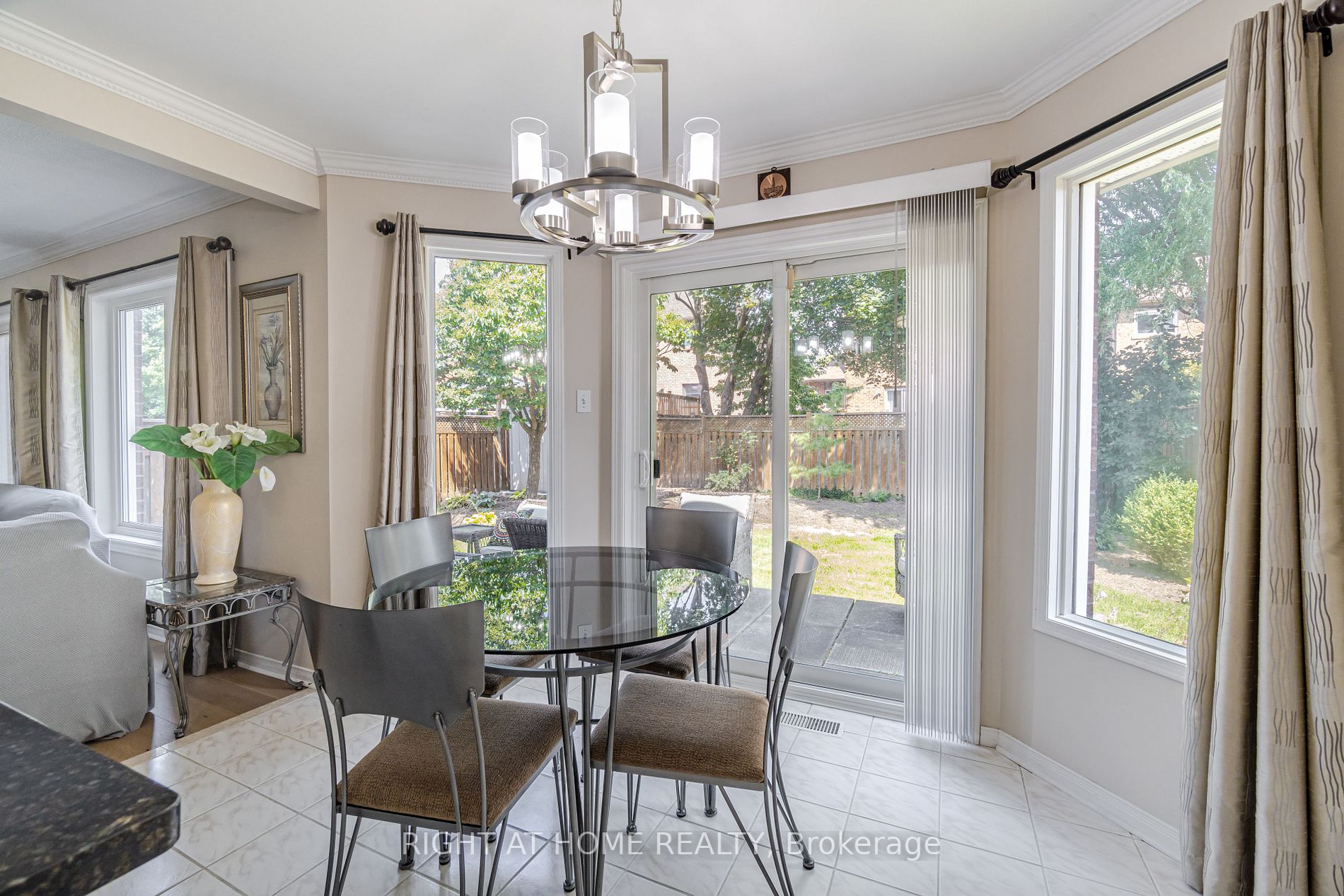 10 Hepburn Cres Cres