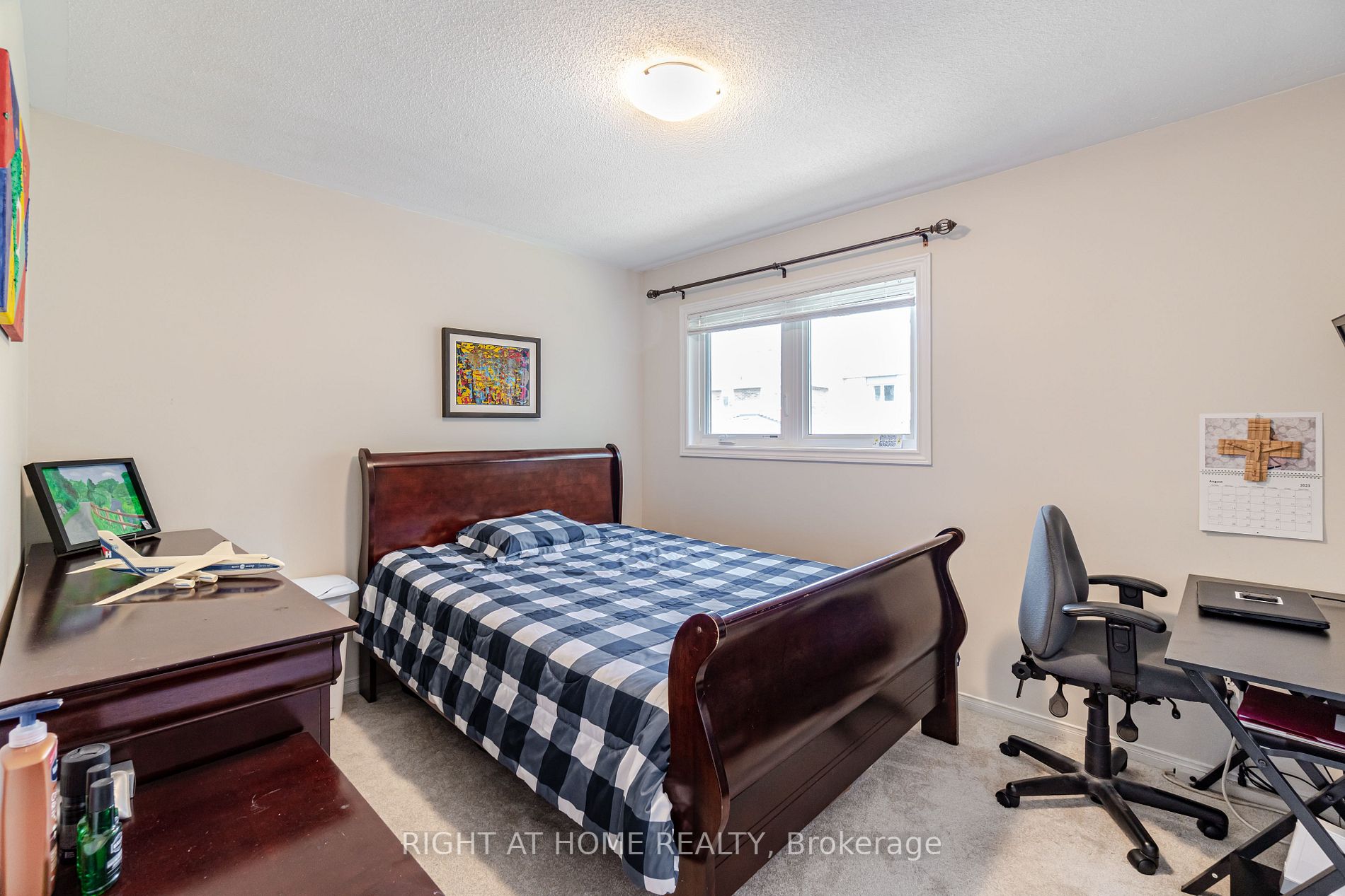 10 Hepburn Cres Cres