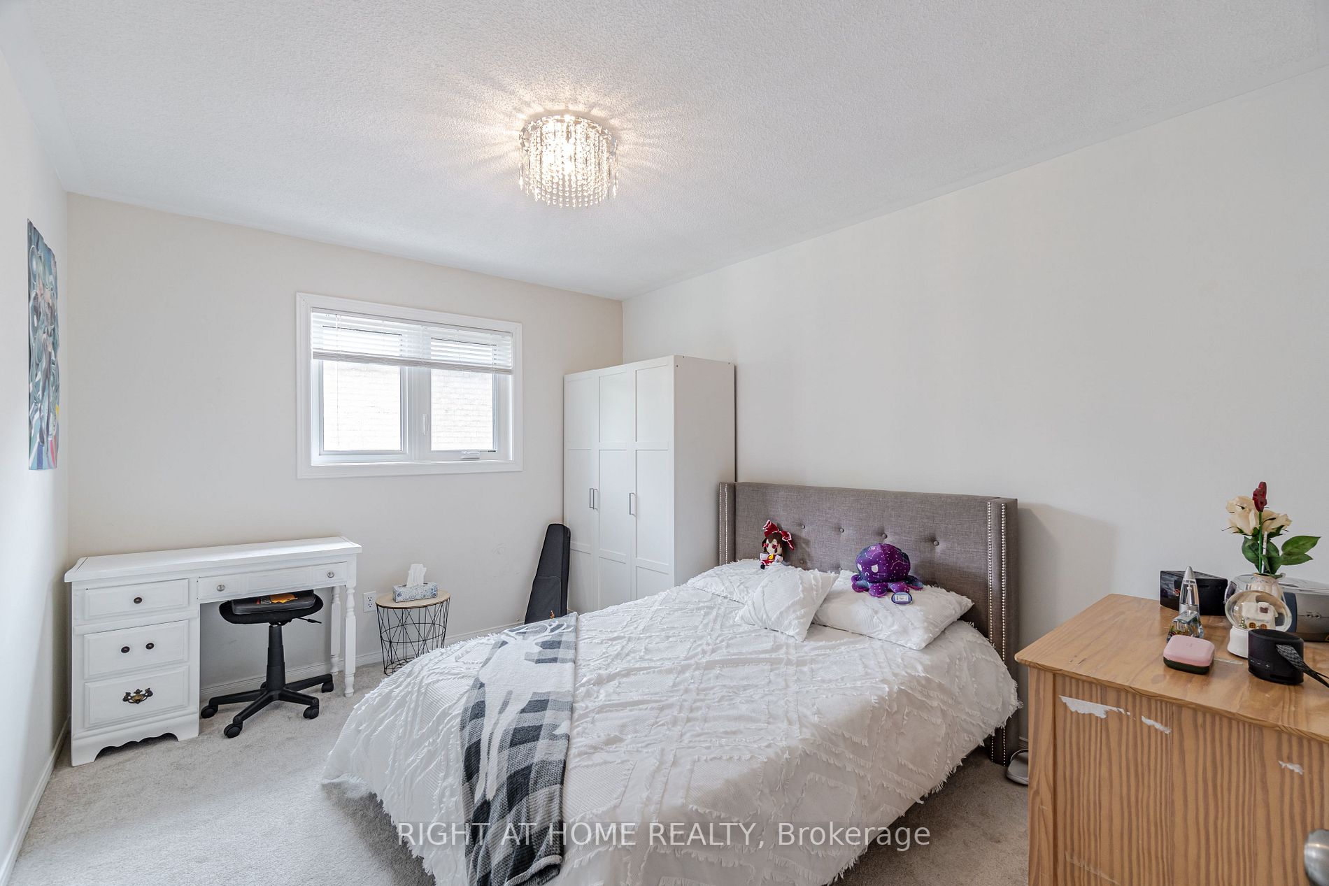 10 Hepburn Cres Cres