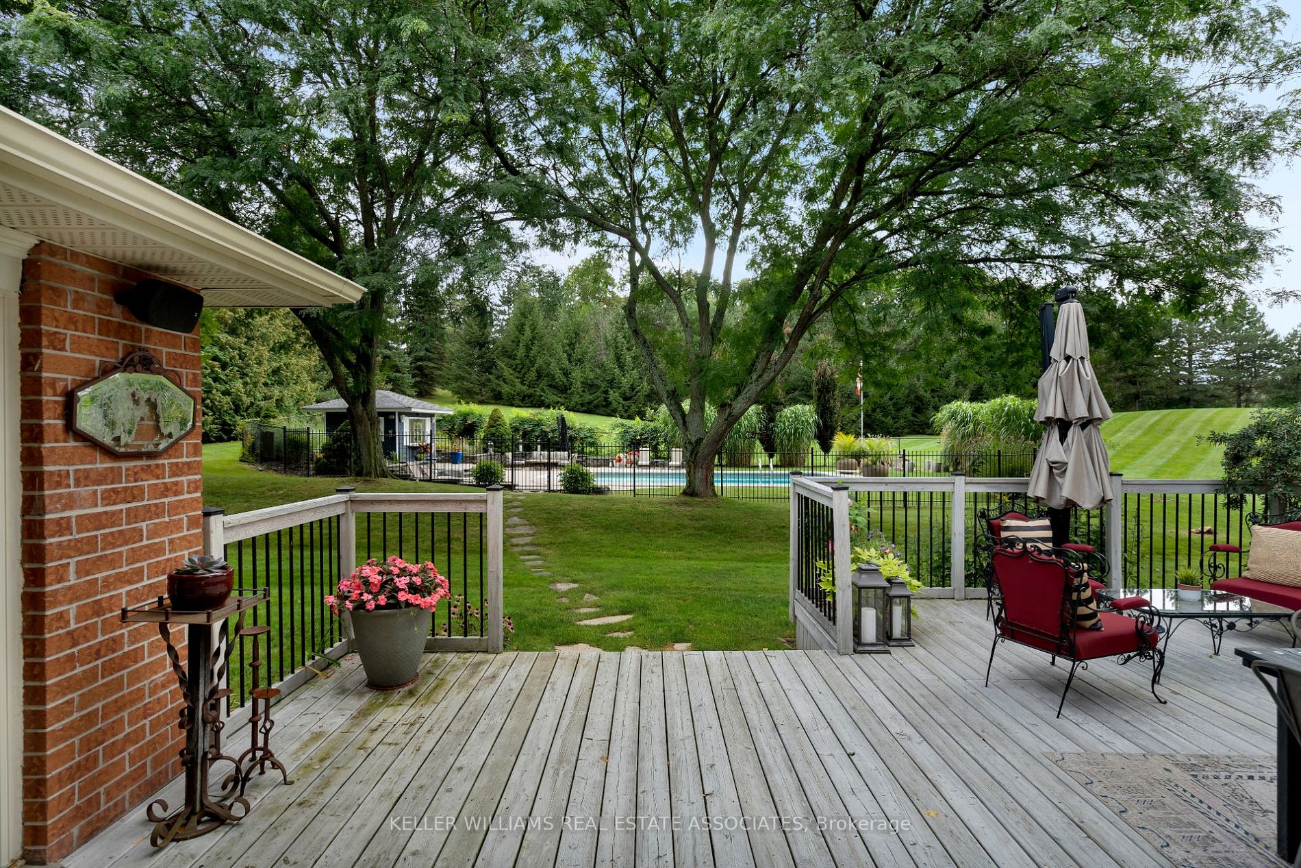 19 Wolf Cres