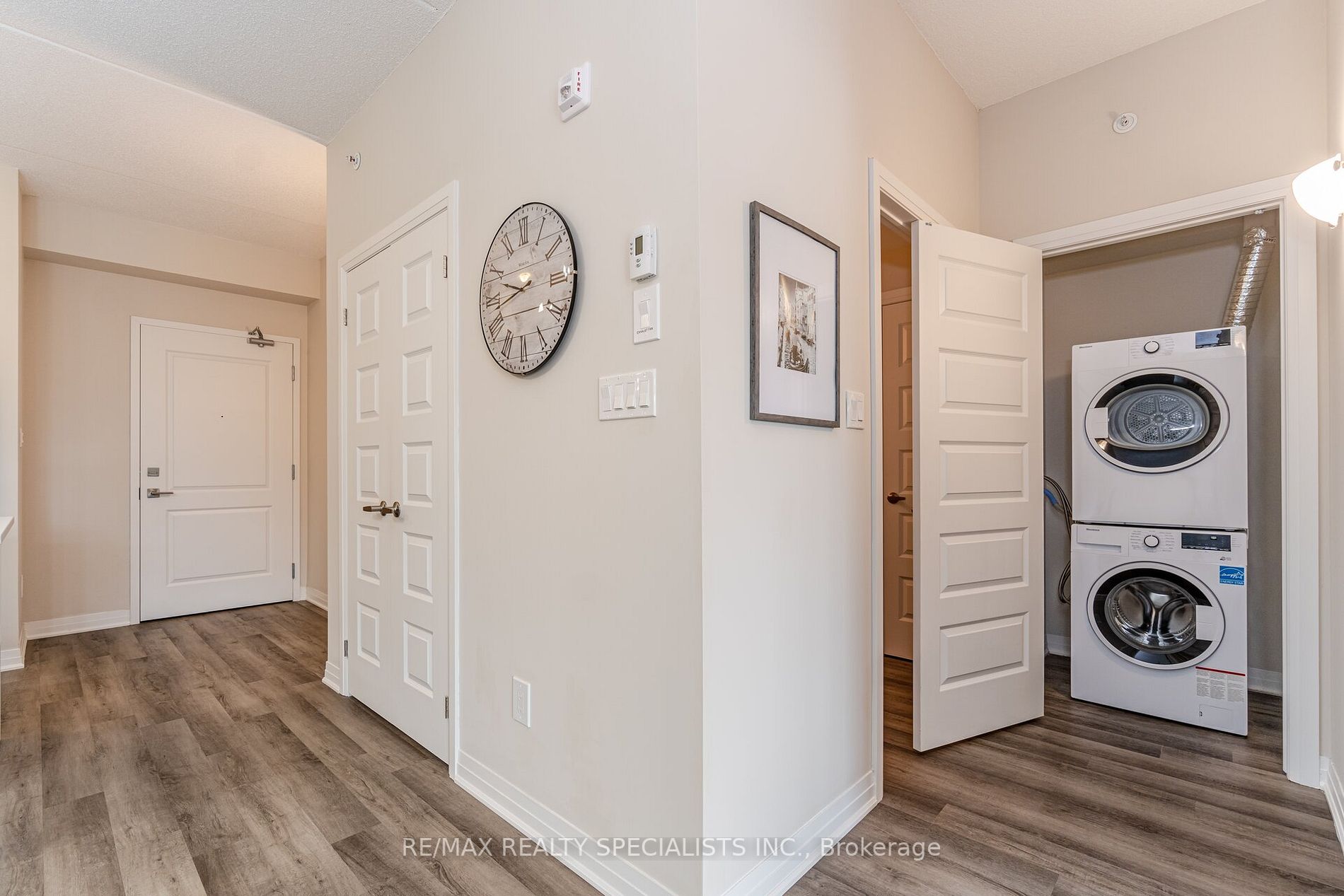 610 Farmstead Dr, #315