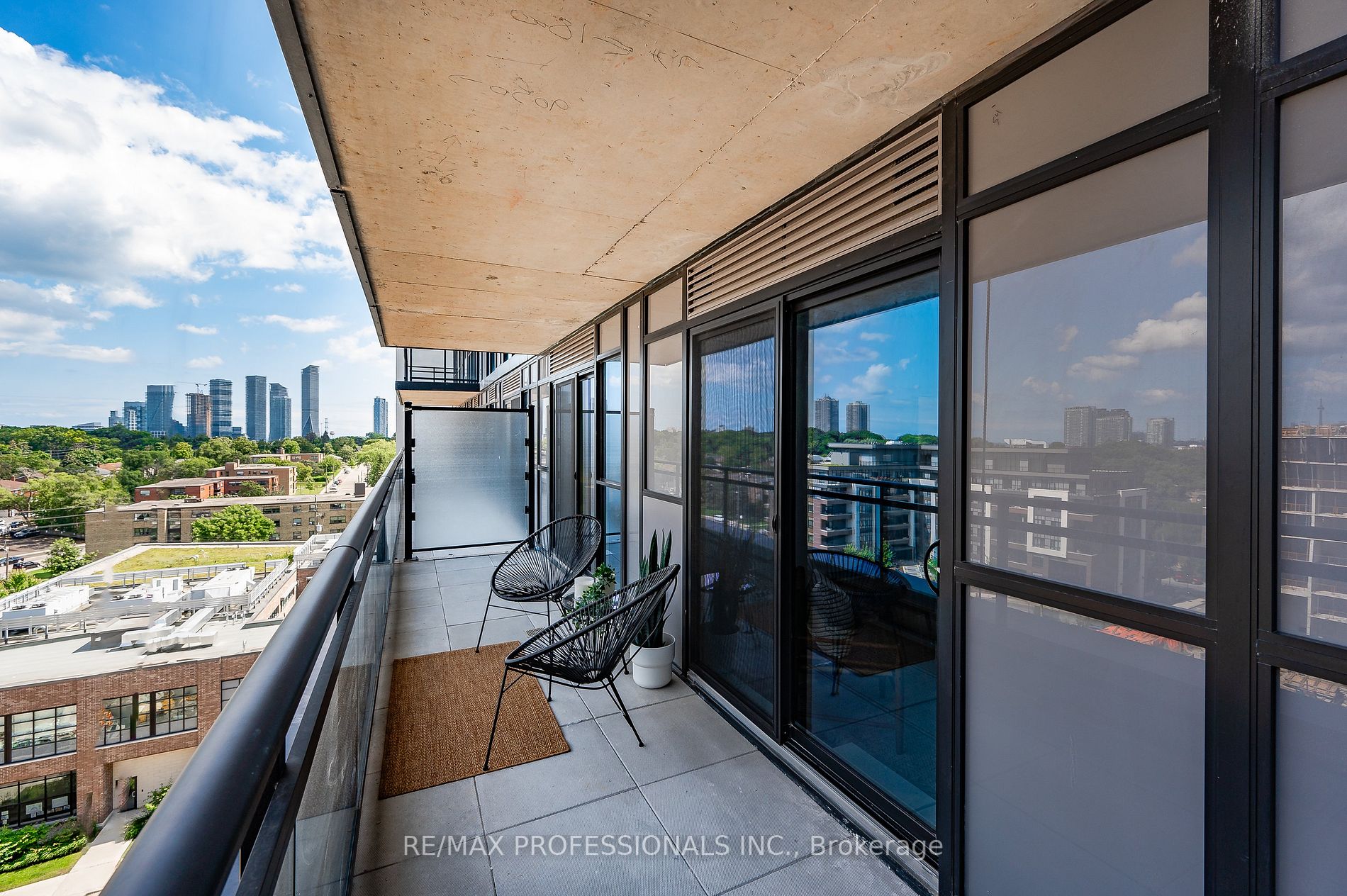 25 Neighbourhood Lane, #801