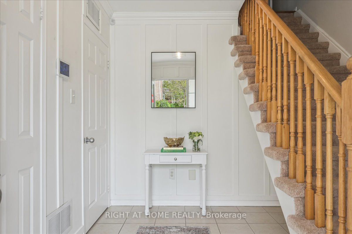 2360 Parkhaven Blvd, #20