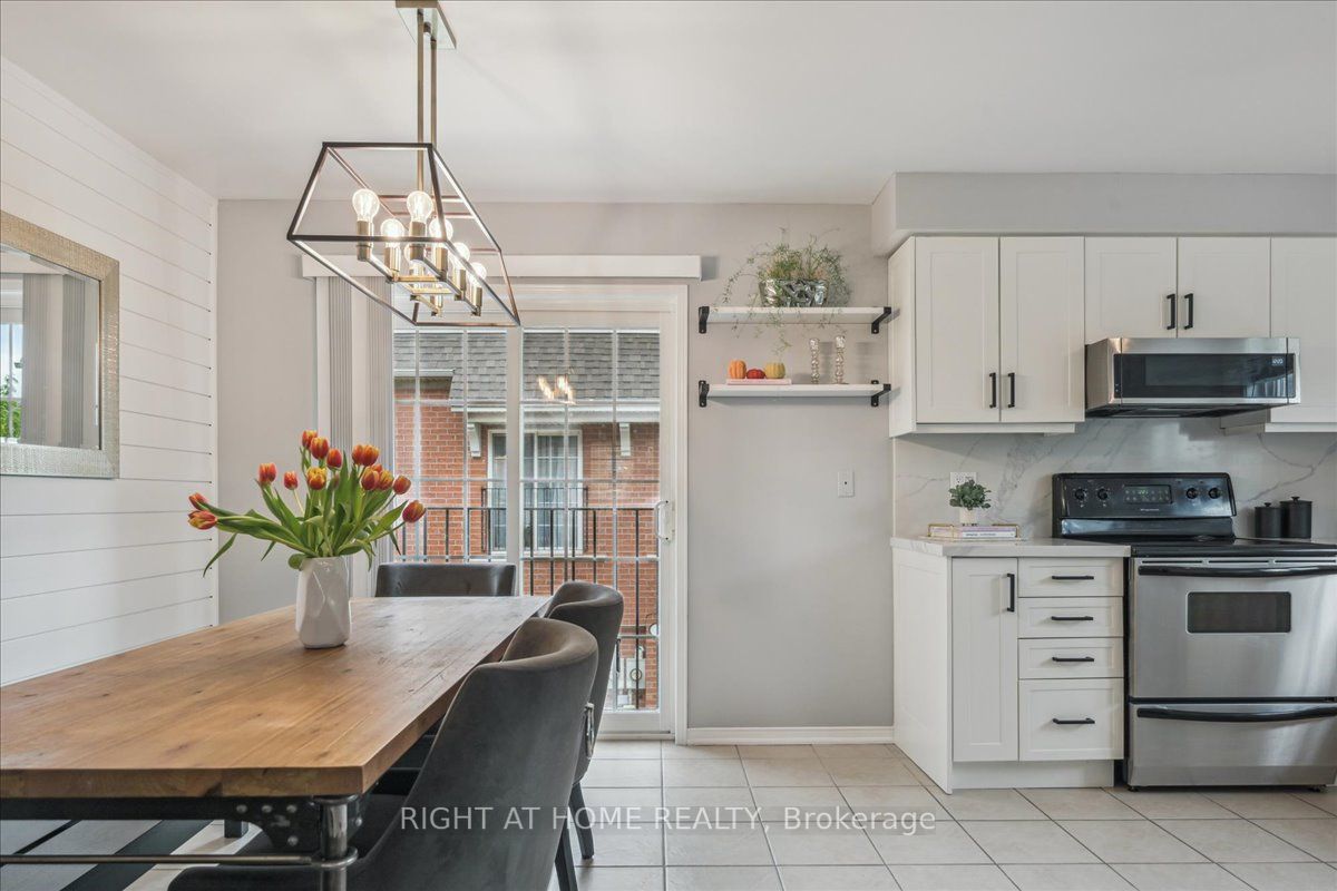 2360 Parkhaven Blvd, #20