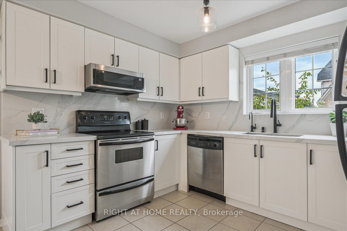 2360 Parkhaven Blvd, #20