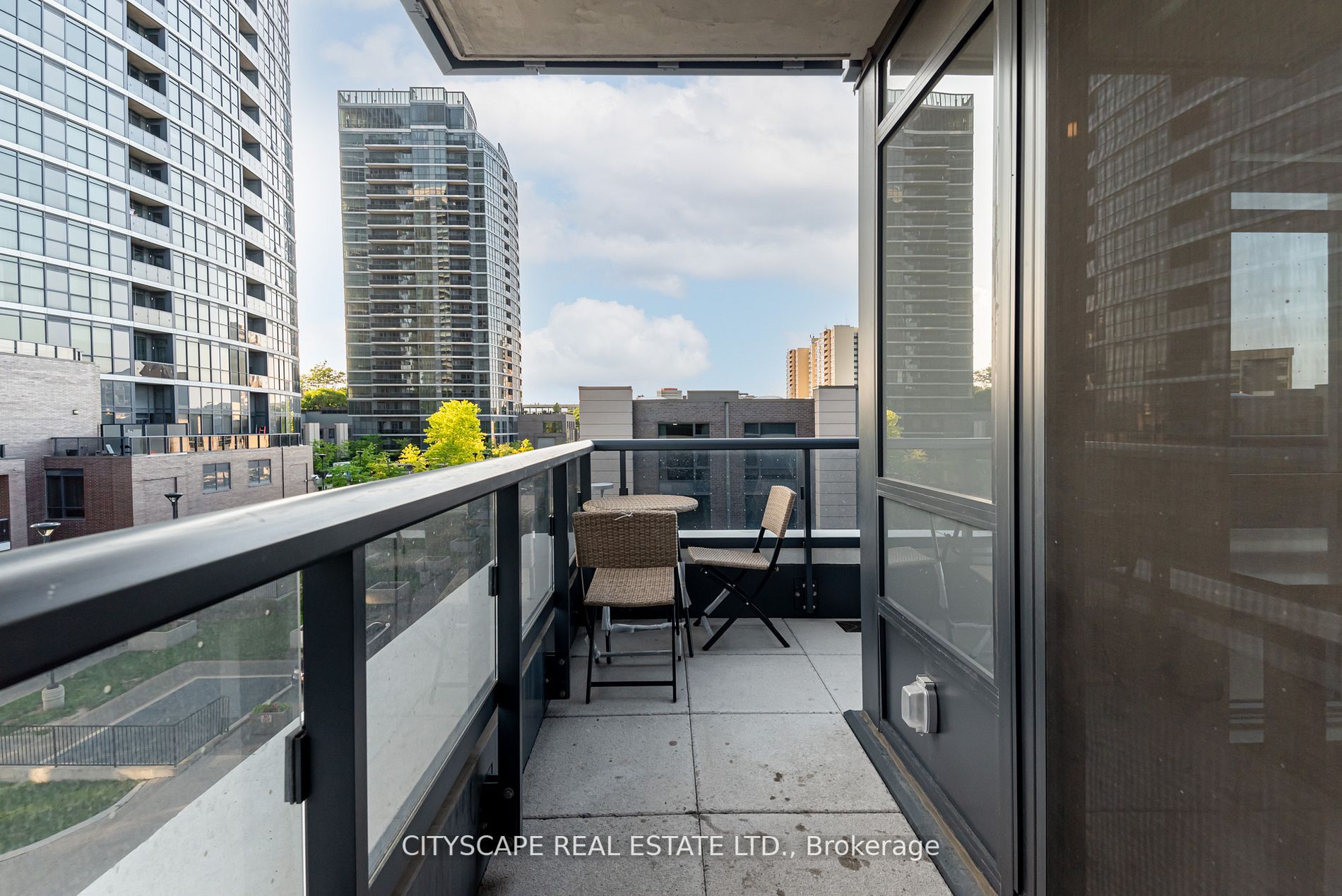 26 Gibbs Rd, #433