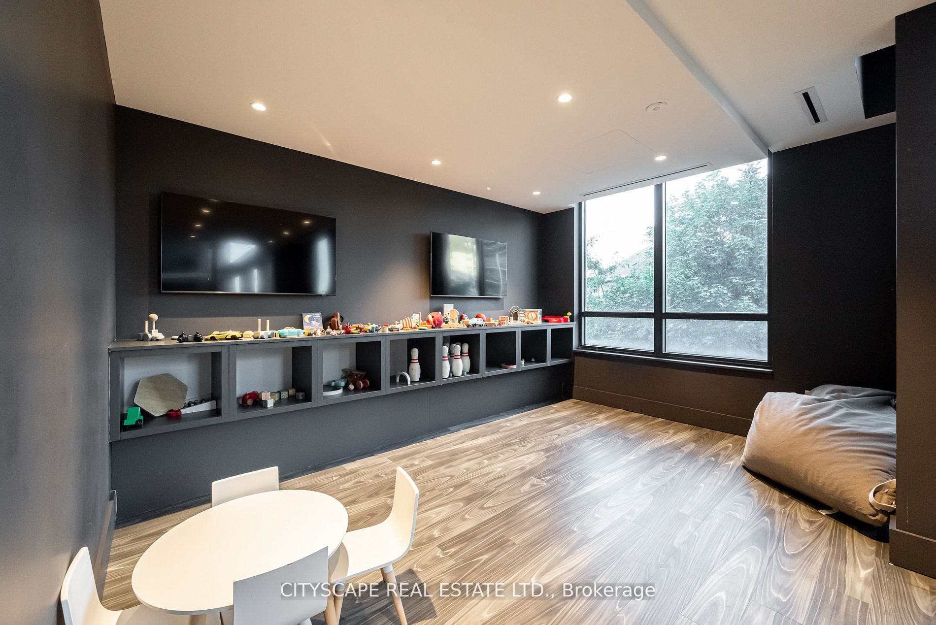 26 Gibbs Rd, #433