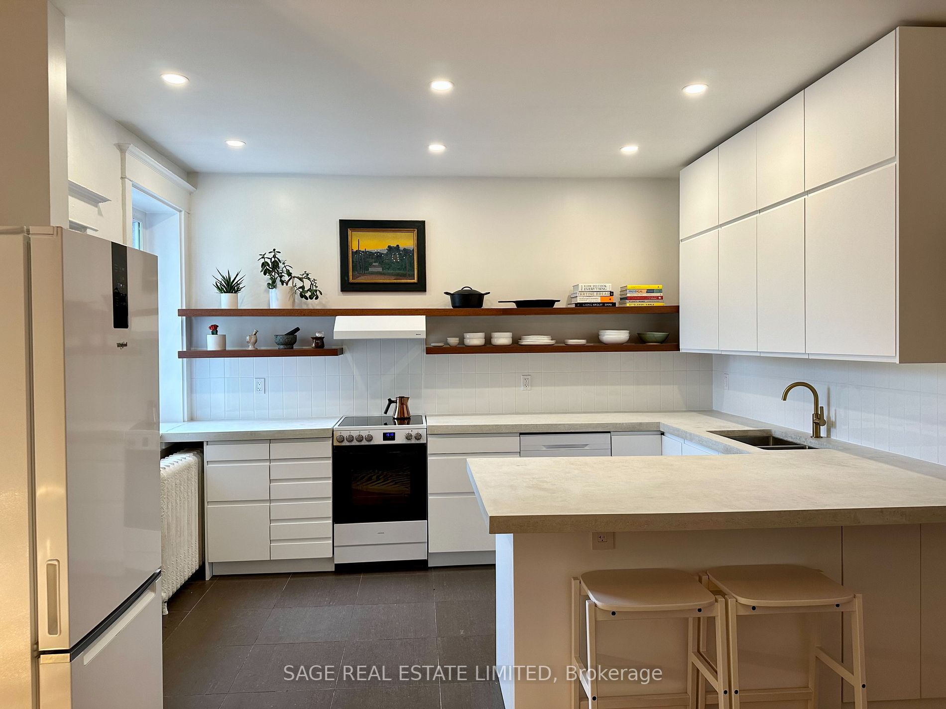 2184 Dundas St W, #2