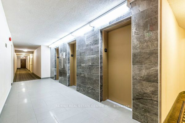 700 Dynes Rd, #203