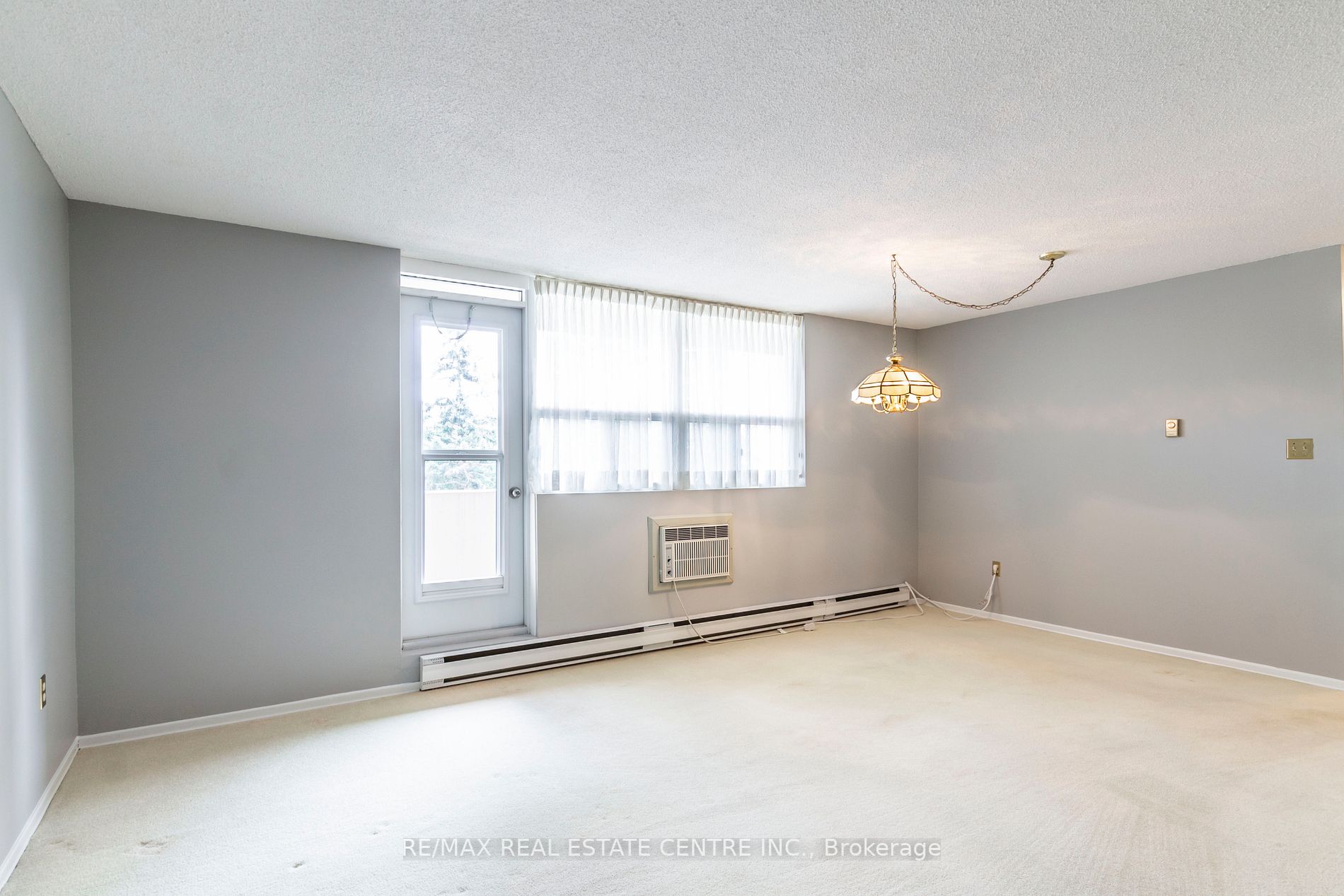 700 Dynes Rd, #203