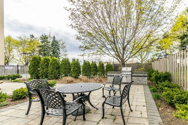 700 Dynes Rd, #203