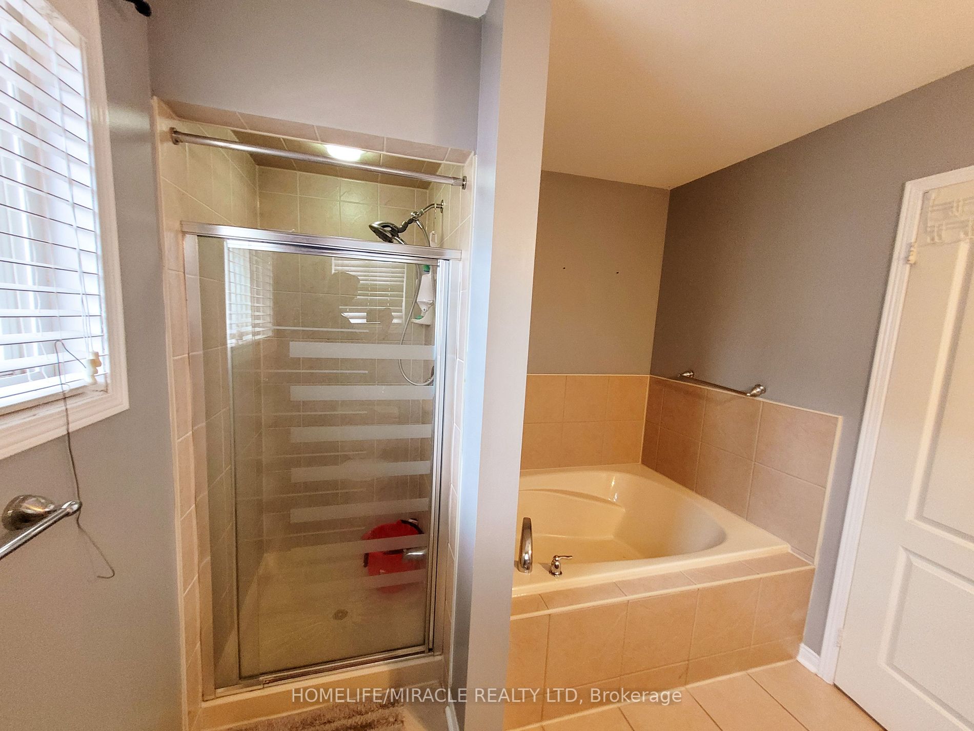 106 Bushmill Circ