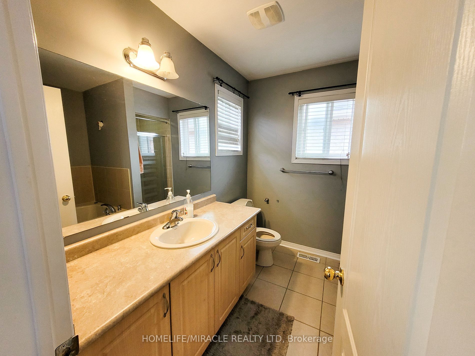 106 Bushmill Circ