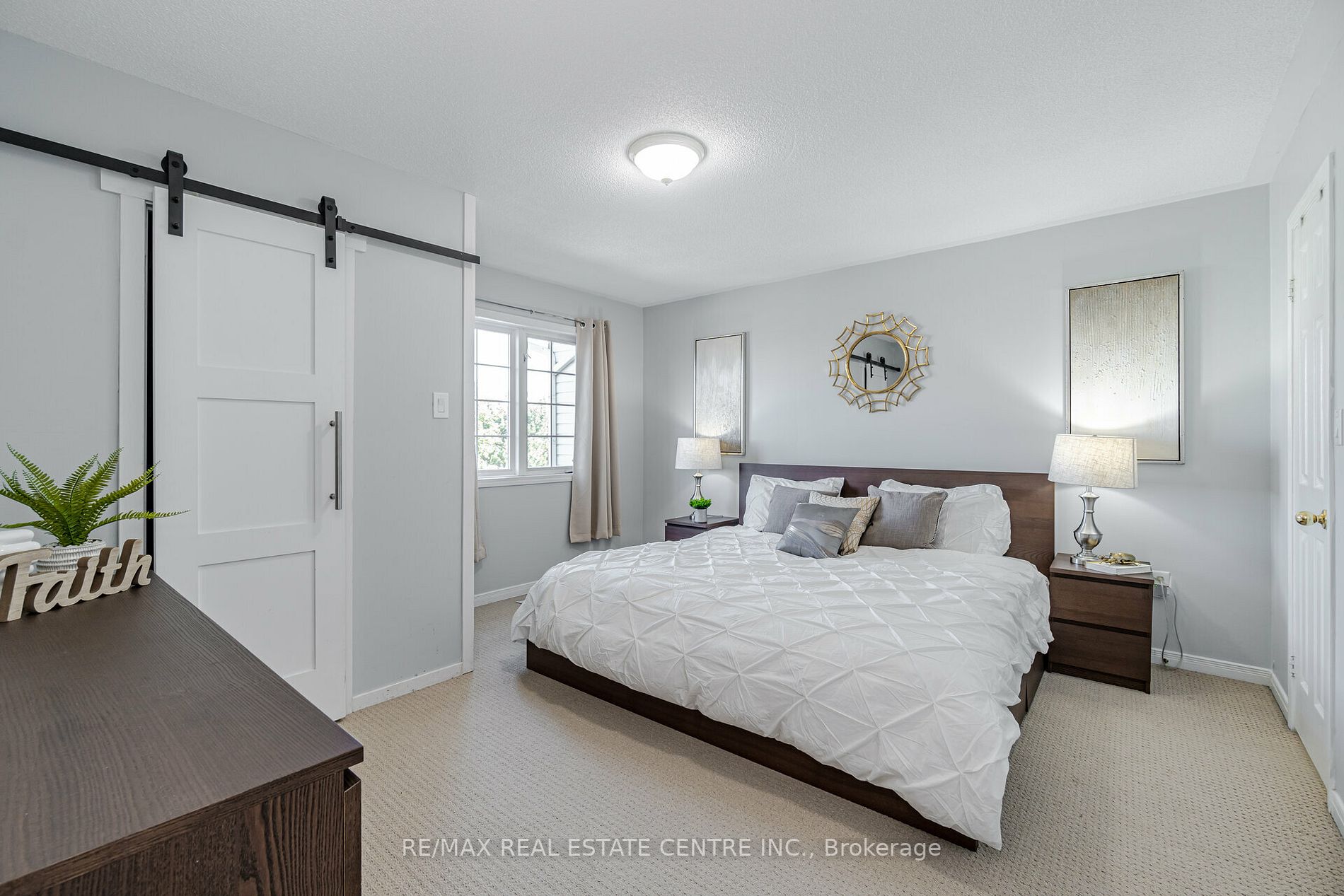 4386 Fairview Street
