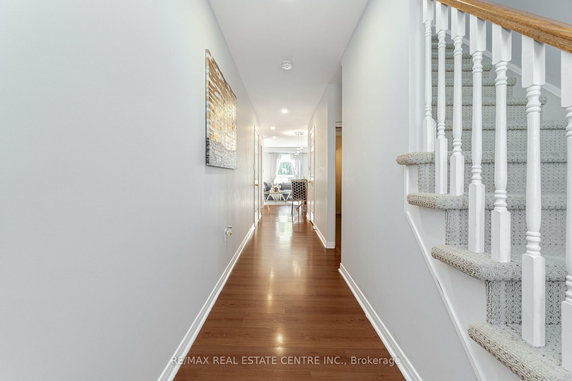 4386 Fairview Street