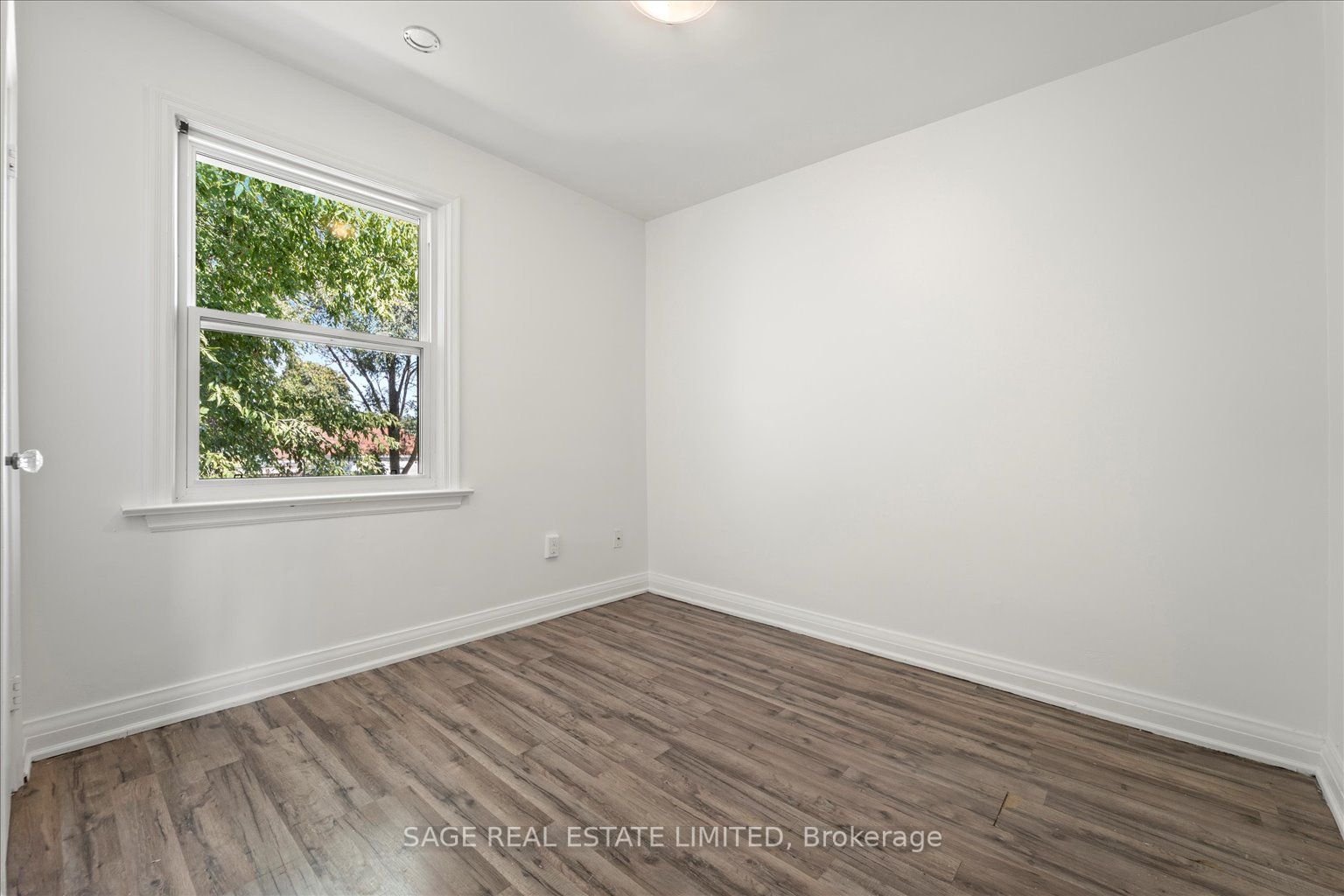 Listing W7002102 - Large Photo # 13