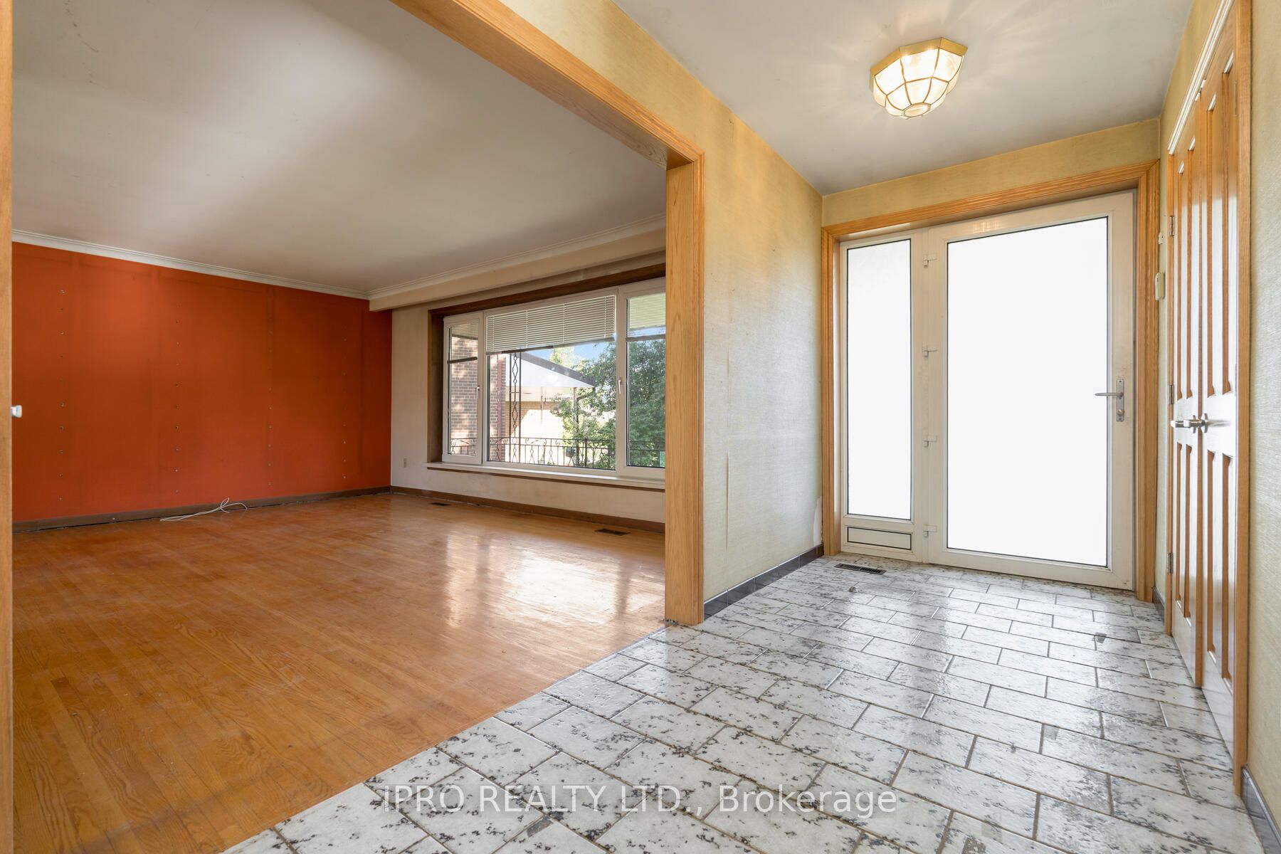 Listing W7002124 - Large Photo # 4