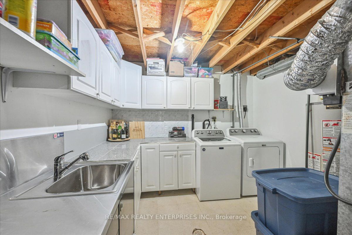 3091 Kilbride Cres