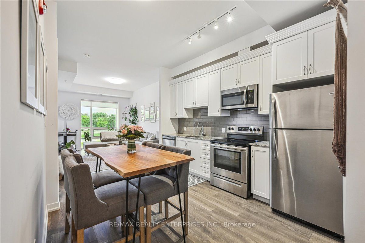 4040 Upper Middle Rd, #420