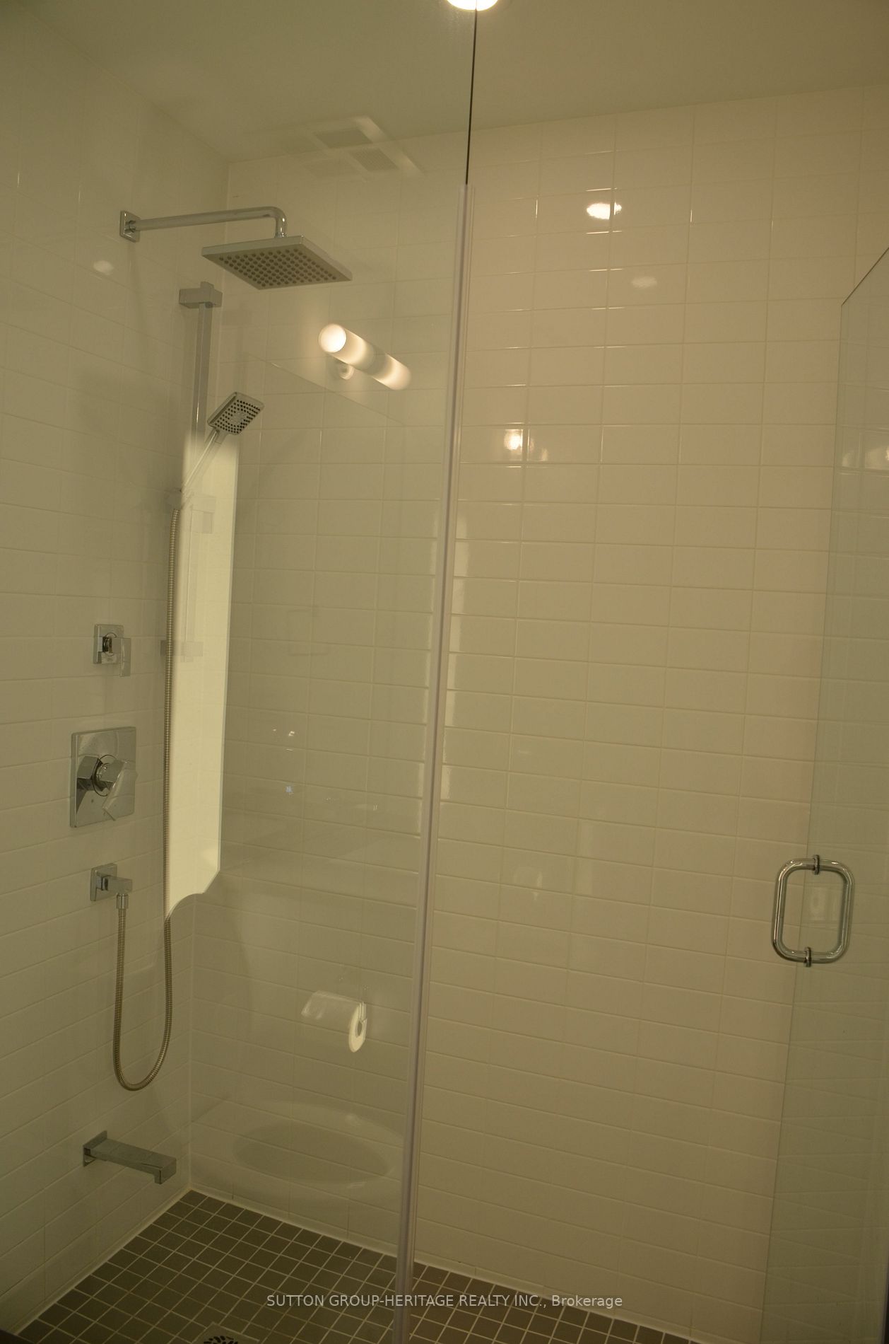 2481 Taunton Road, #207