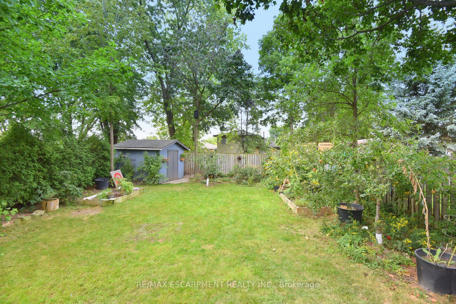 3095 Parkgate Cres