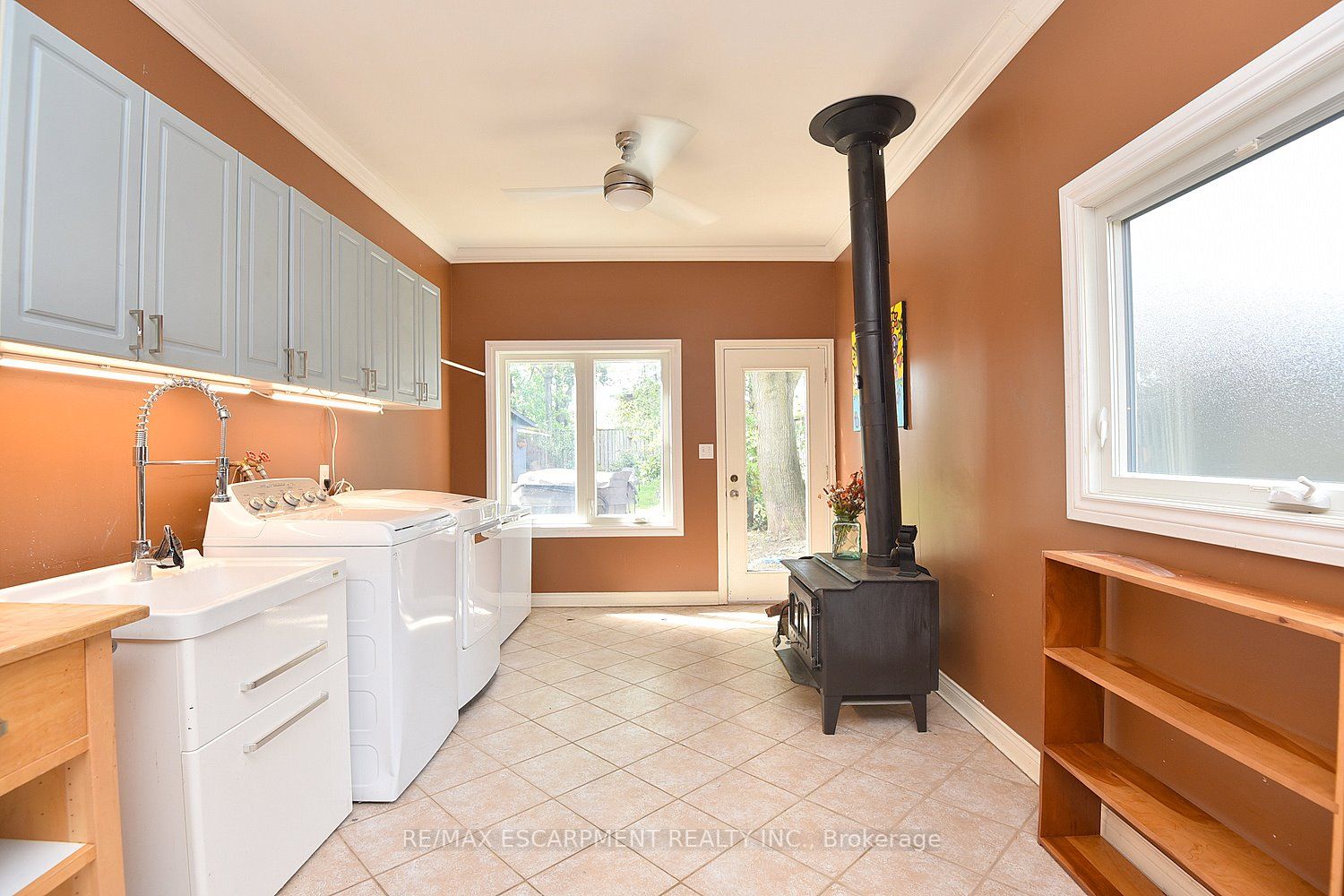 3095 Parkgate Cres