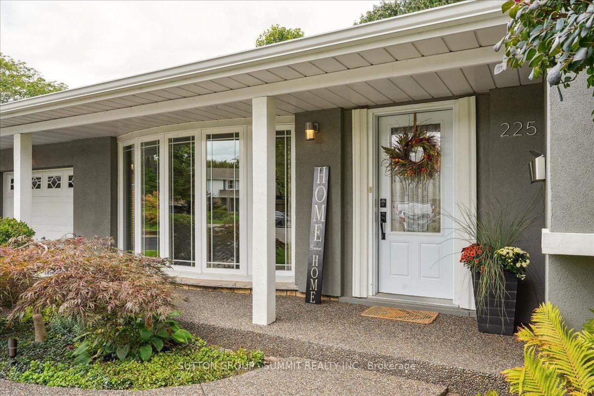 225 Barrymore Court