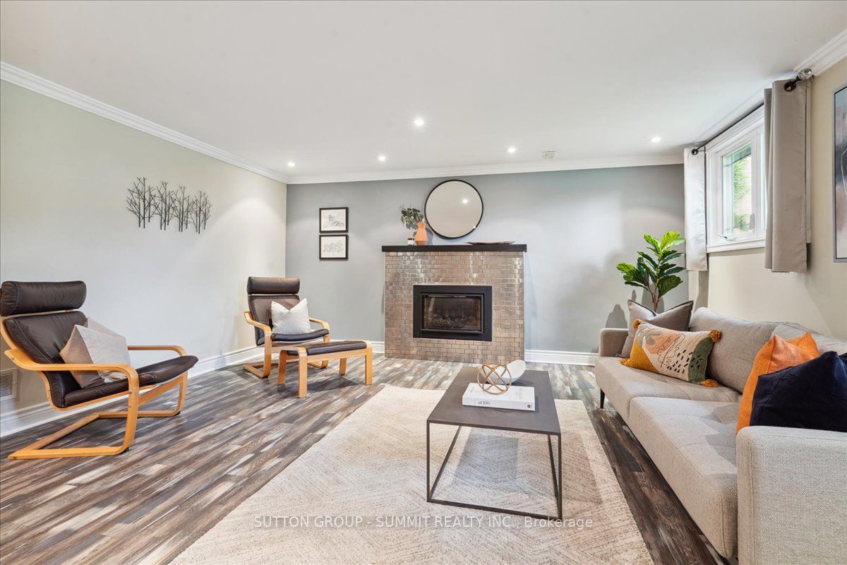 225 Barrymore Court