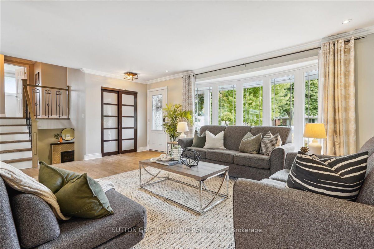 225 Barrymore Court