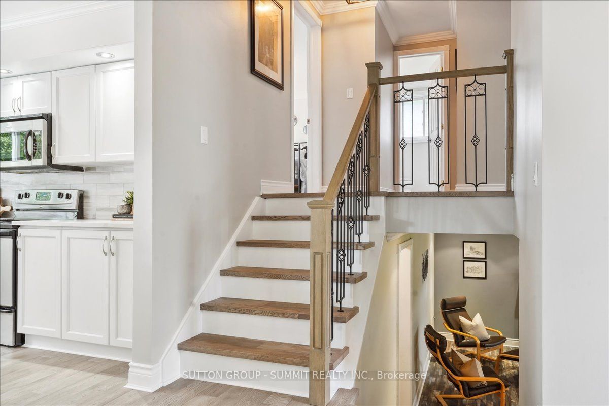225 Barrymore Court