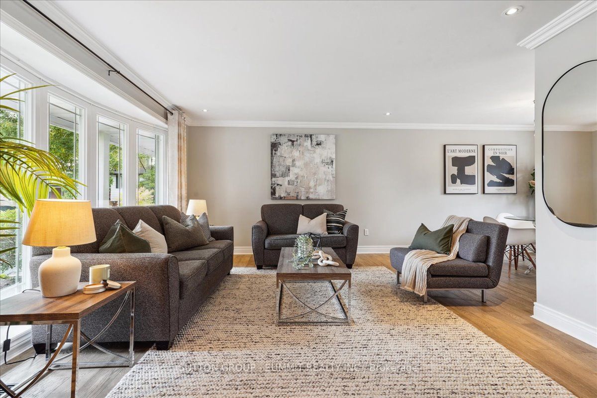 225 Barrymore Court