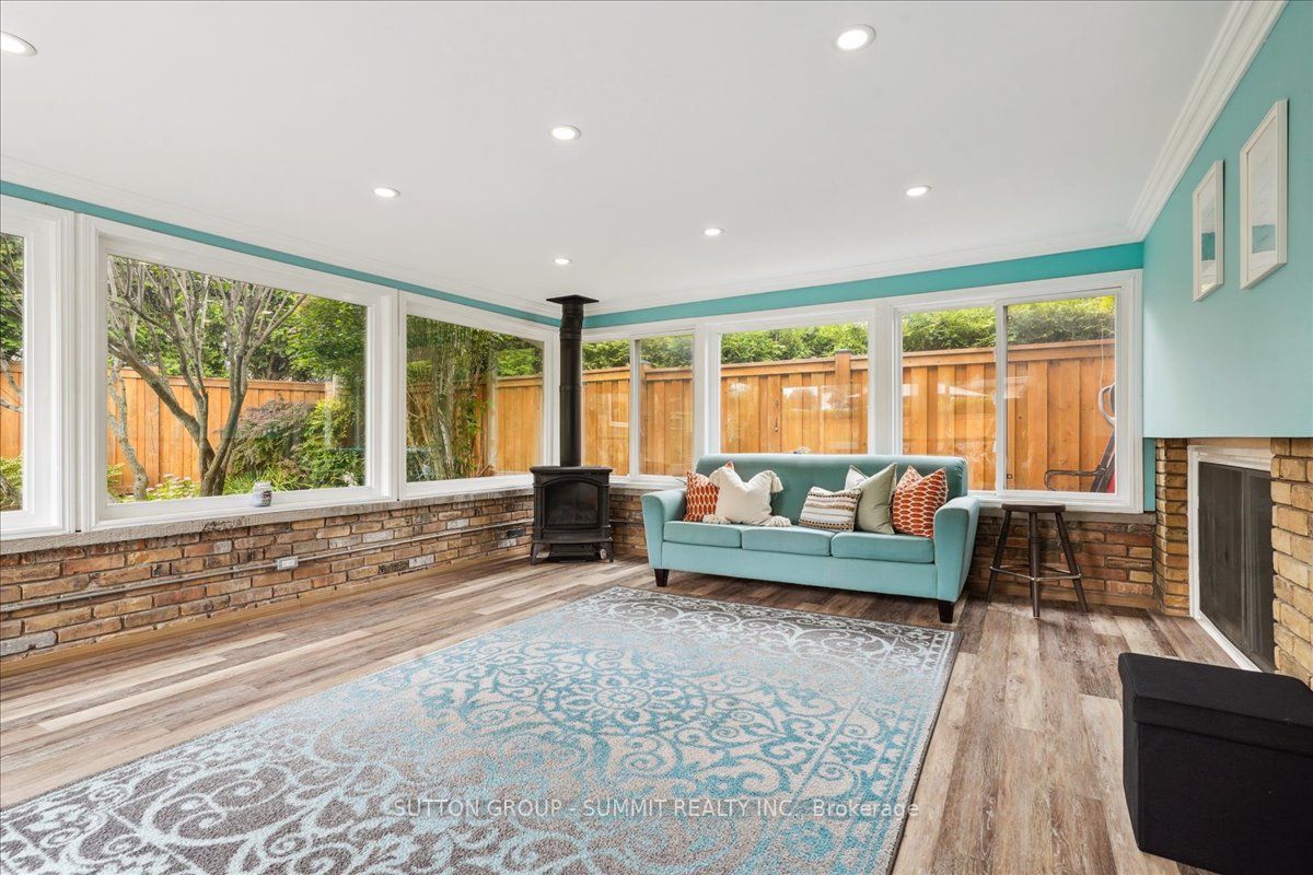 225 Barrymore Court