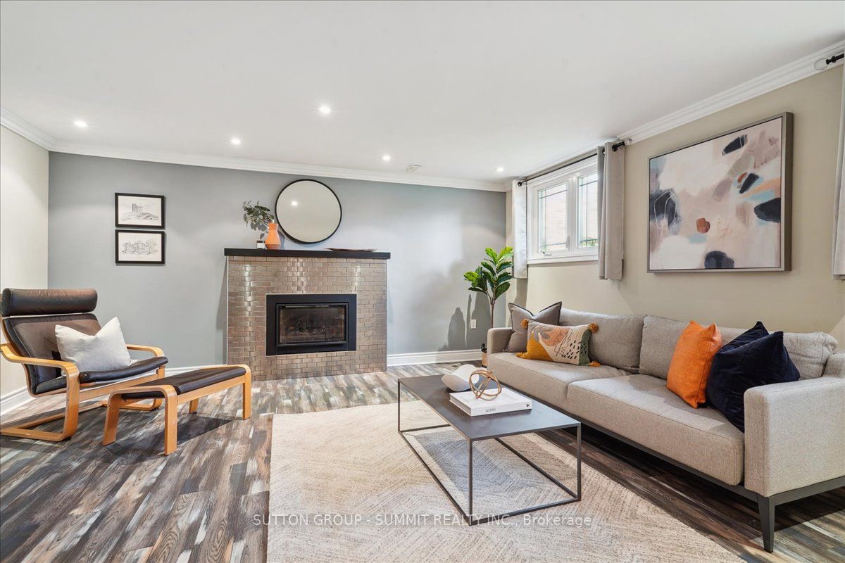 225 Barrymore Court