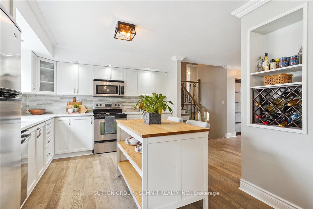 225 Barrymore Court