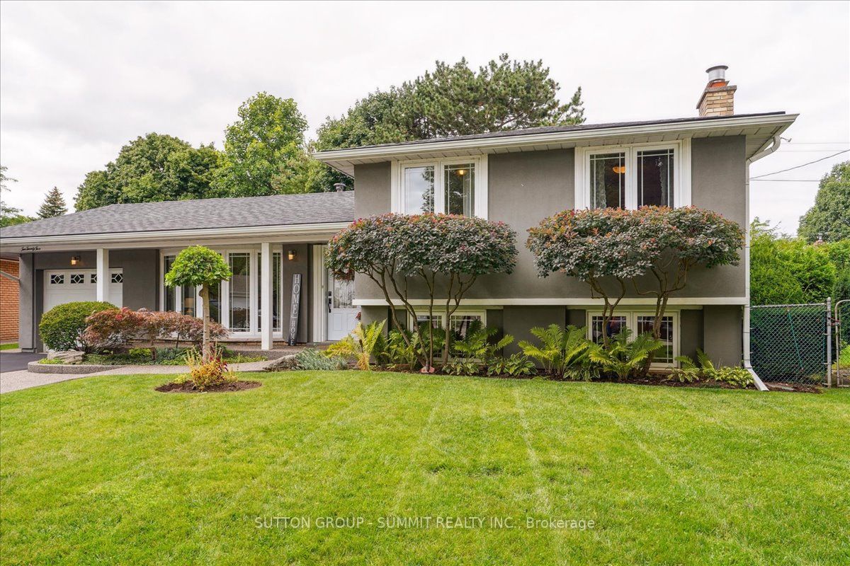 225 Barrymore Crt