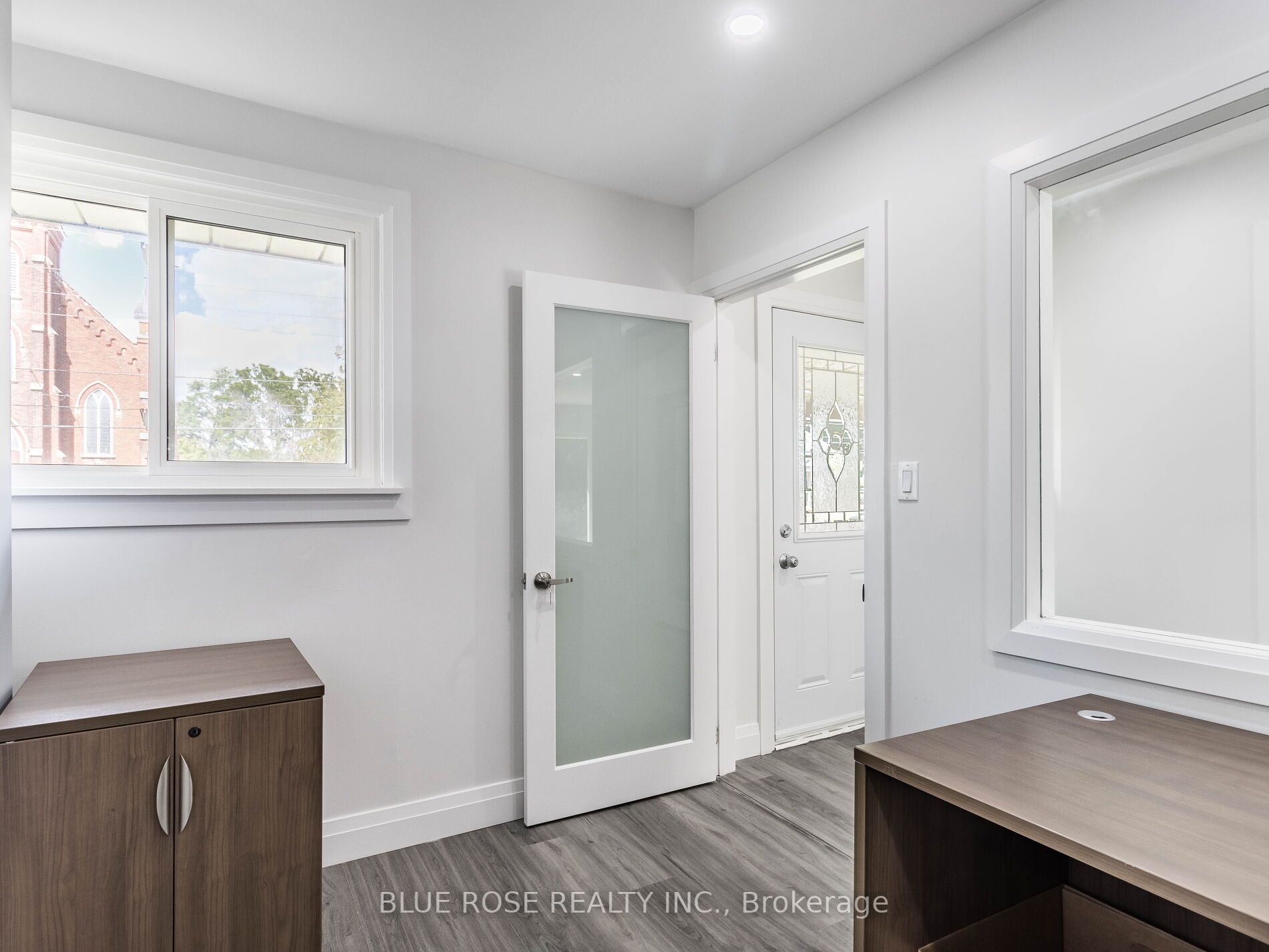 500 Guelph St