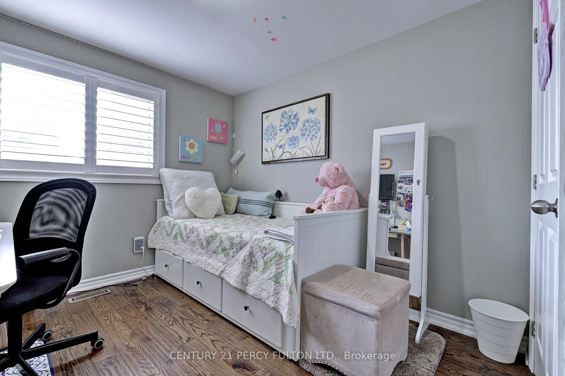49 Rutherford Rd N